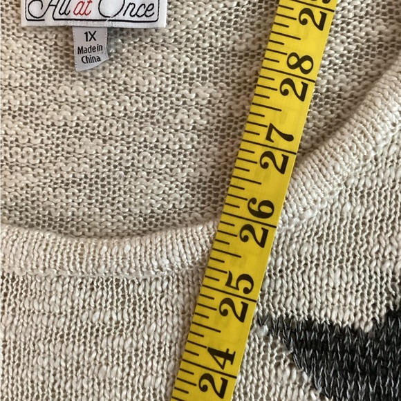 Chic Starry Beige and Gray Women's Sweatshirt, Plus Size 1X - Picture 6 of 8